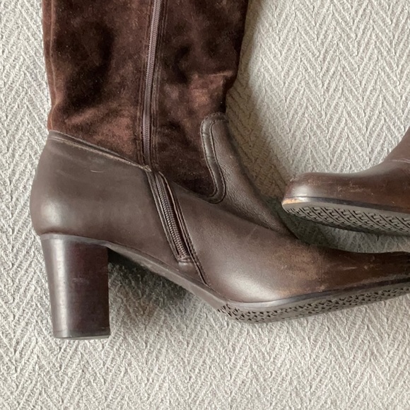 Talbots Suede Drk Brown Leather Heel Boots Size 7.5B. - Picture 8 of 16
